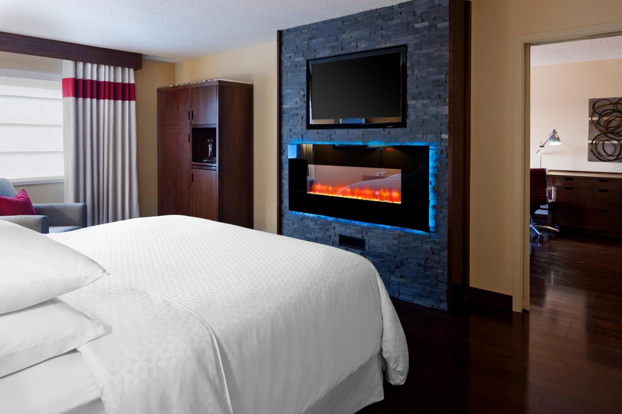 Four Points By Sheraton Edmundston Hotel & Conference Center Exterior photo