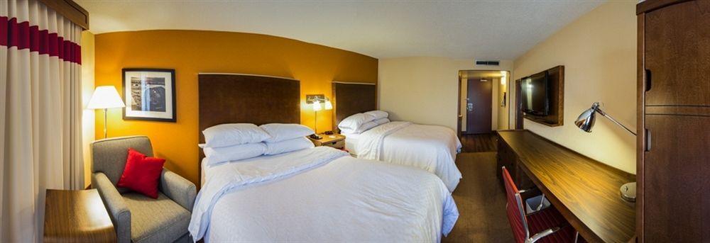 Four Points By Sheraton Edmundston Hotel & Conference Center Exterior photo
