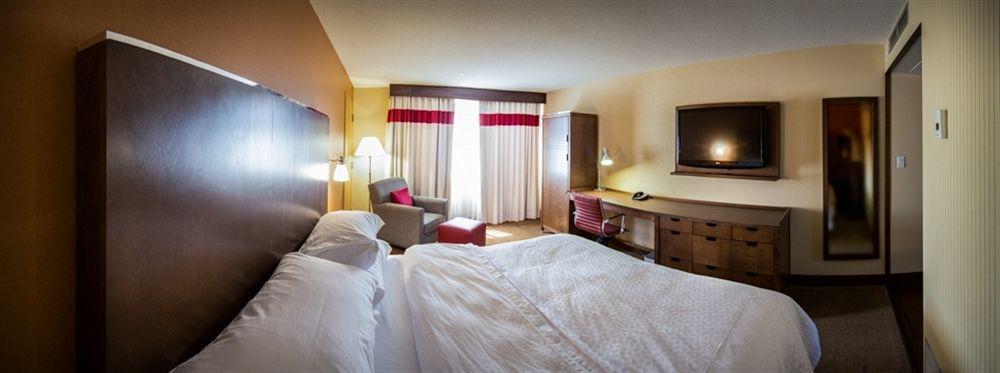 Four Points By Sheraton Edmundston Hotel & Conference Center Exterior photo