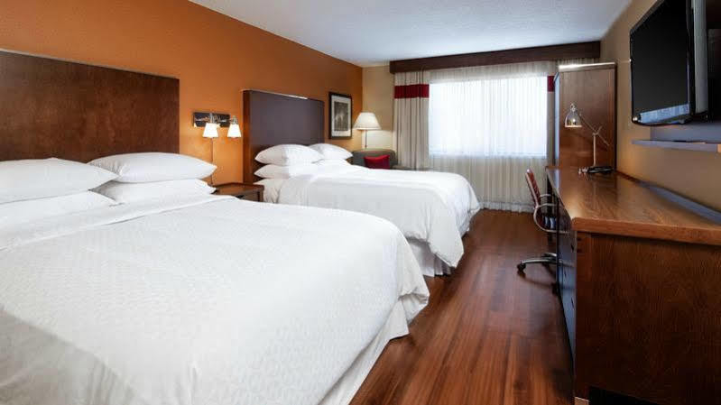 Four Points By Sheraton Edmundston Hotel & Conference Center Exterior photo